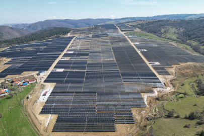 Türkiye’nin en büyük GES projesi elektrik üretmeye başladı