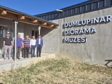 Kahveci, Dumlupınar Diorama Müzesi’nde incelemelerde bulundu