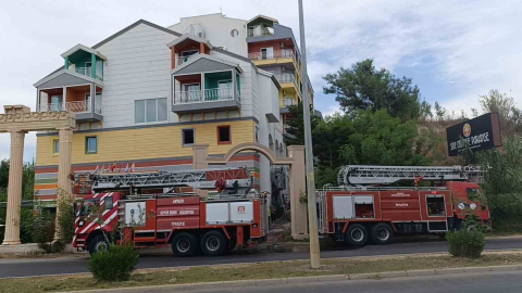 Otel mutfağında çıkan yangın itfaiye ekipleri tarafından söndürüldü