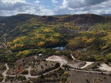 Karagöl Tabiat Parkı ziyaretçilerini kendine hayran bırakıyor