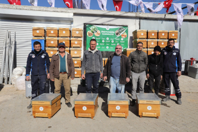 Muğla’da Yangın Mağduru Arıcılara Büyükşehir’den Destek